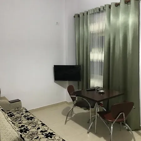 Relax Apartments, Garden & * Golem (Tirana)